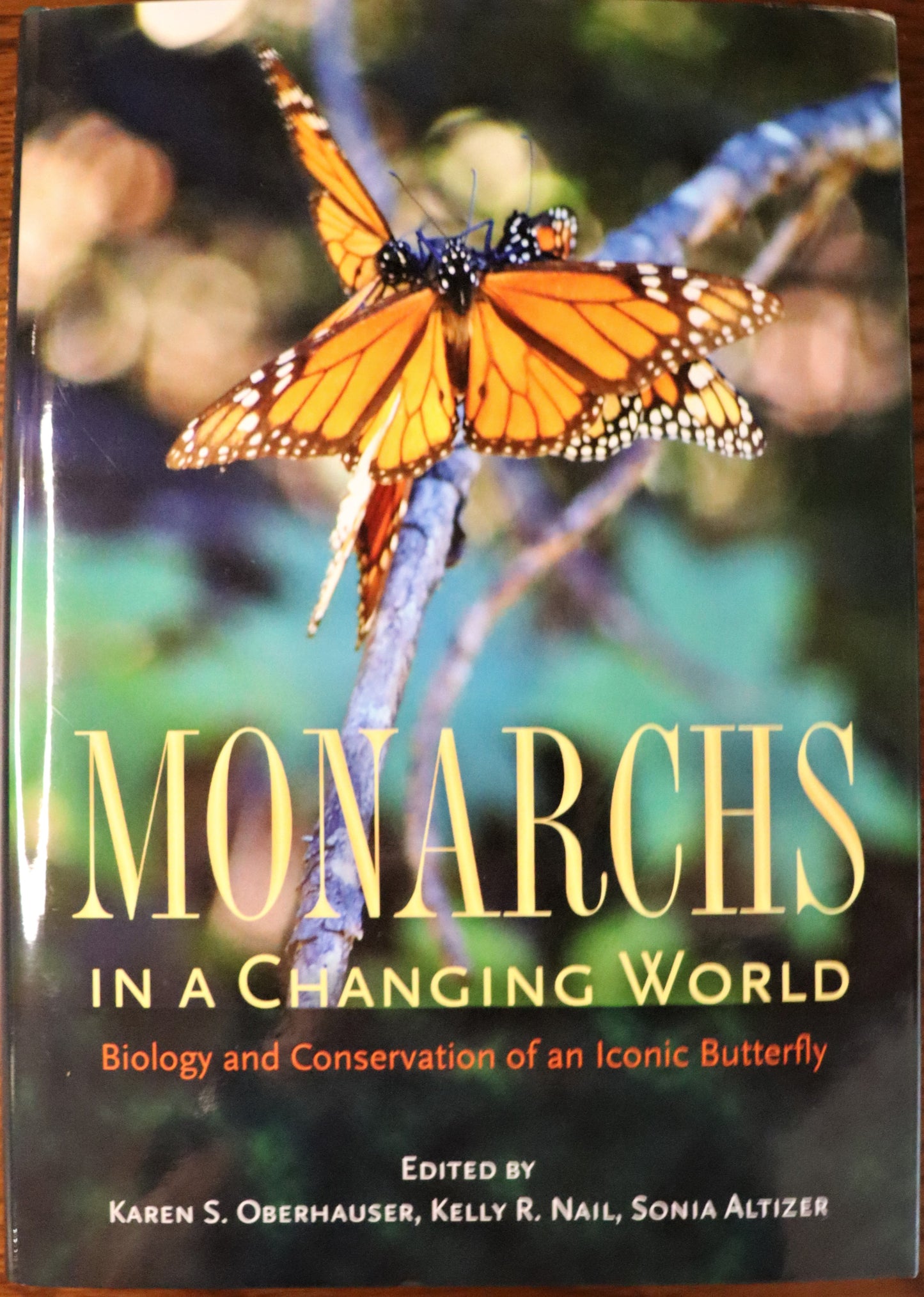 Monarchs in a Changing World: Biology and Conservation of an Iconic Butterfly